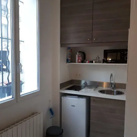 Enjoyable 20m² Montreuil 5 Minutes Paris *